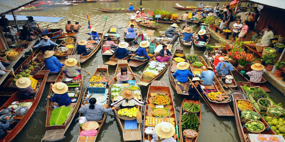 Floating-Market-in-Bangkok-1200x741